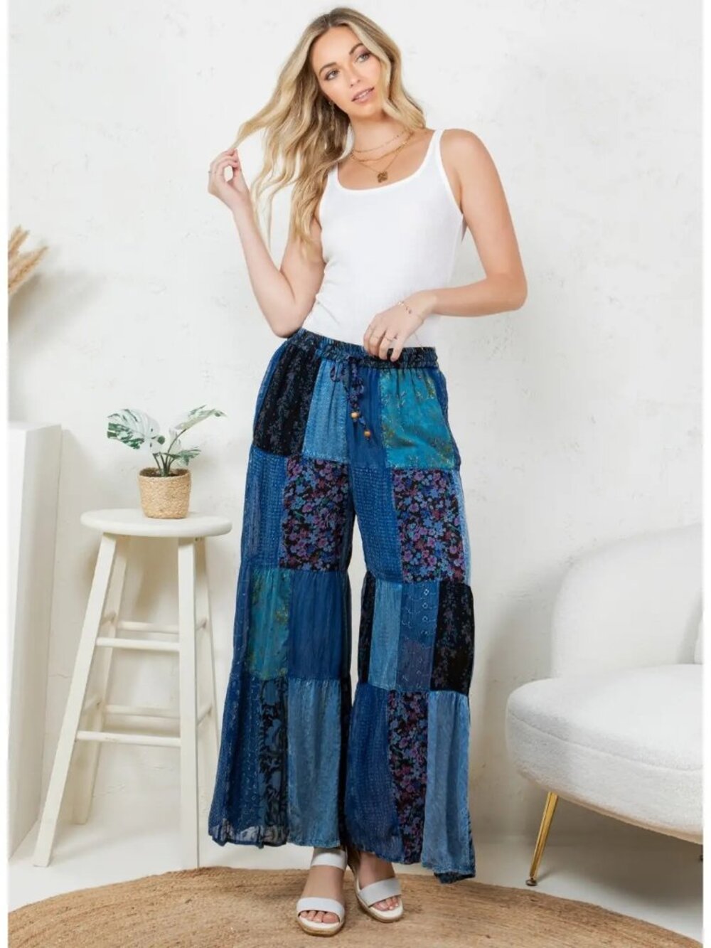 YT400 - NWT Flared patchwork Western Flair Pants